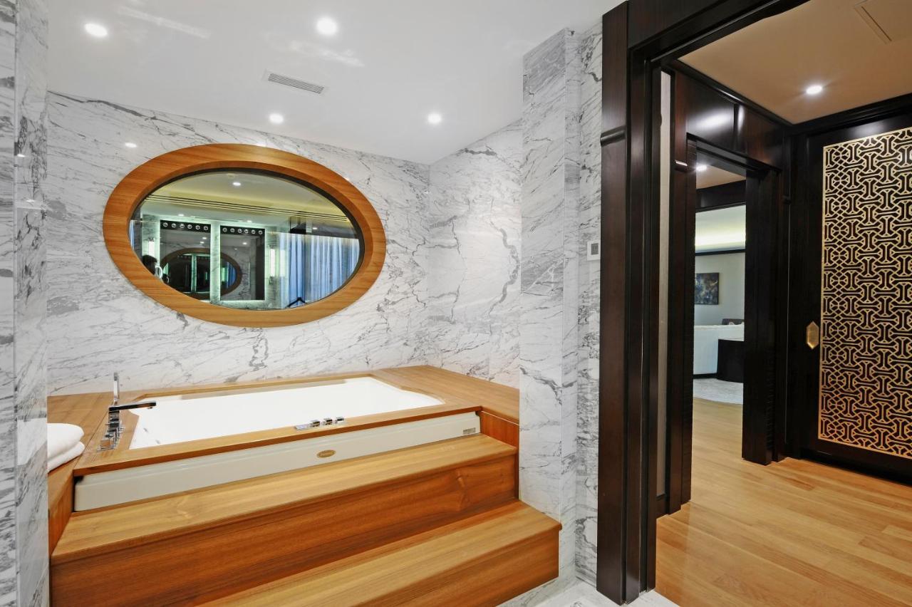Crowne Plaza Bursa Convention Center & Thermal Spa By Ihg Exterior photo Bathroom
