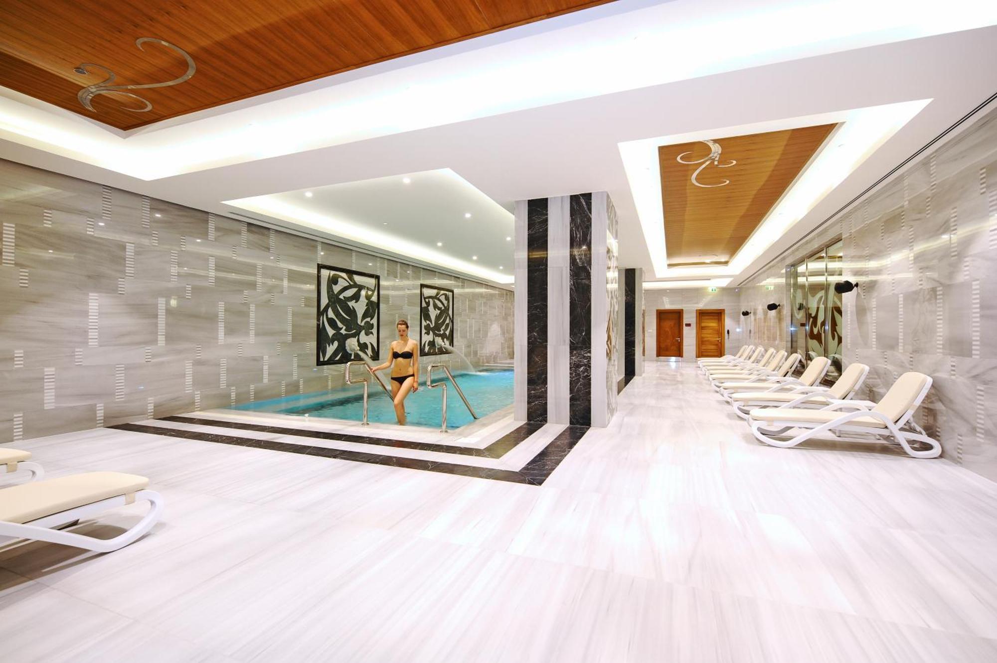Crowne Plaza Bursa Convention Center & Thermal Spa By Ihg Exterior photo Spa at the hotel